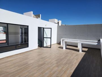 Hermosa casa en renta, en Vila Nuar