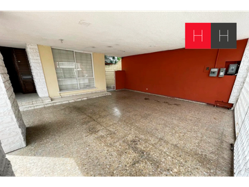 Casa en venta por el Tec de Monterrey, Col. Roma Sur