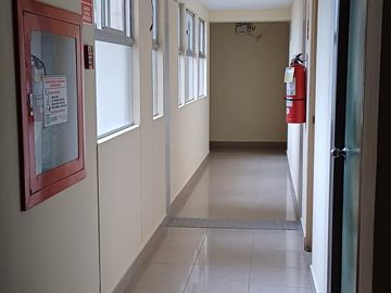¡Increíble Bajo de Precio ! - Venta Dpto. en Lince