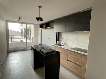Departamento en Venta en Jose Pedro Alessandri con Grecia