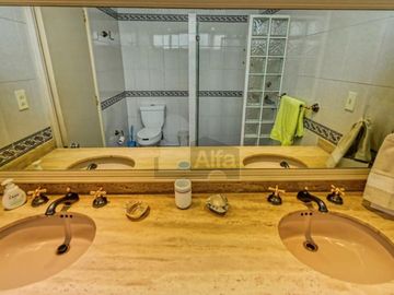 Venta de Casa en Privada en la Colonia Florida
