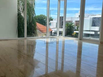 CASA EN VENTA EN CANCUN RESIDECIAL CUMBRES