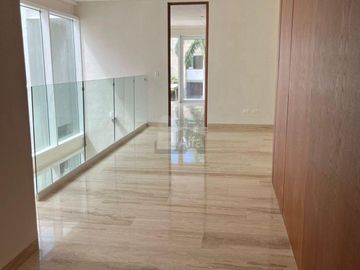 CASA EN VENTA EN CANCUN RESIDECIAL CUMBRES