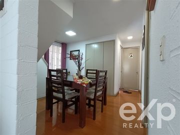 Casa en Venta en Avenida Central /Santa Ines