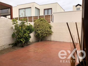 Casa en Venta en Costa Laguna