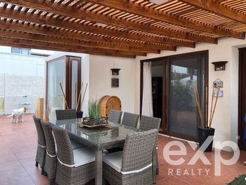Casa en Venta en Costa Laguna