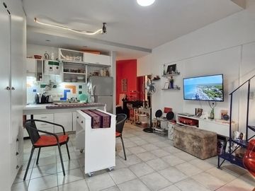 VENTA MONOAMBIENTE ALMAGRO  TERRAZA PROPIA PARILLA  LUMINOSO