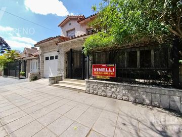 Chalet pileta cochera zona residencial