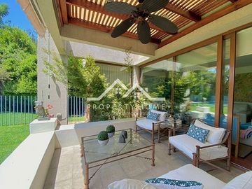 CASA 4 D + ESCRITORIO + SERVICIO CANQUEN