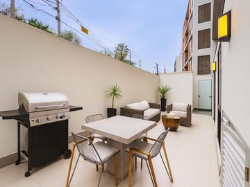 Flat de 101.94m² – Terraza interna – Frente a parque – Áreas comunes