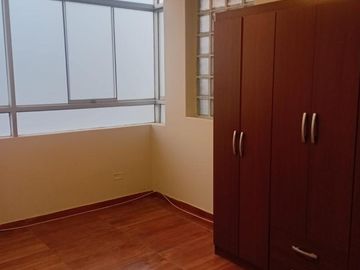 ALQUILER DEPARTAMENTO 4TO PISO URB LA CAPILLLA LA MOLINA