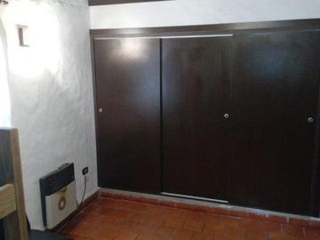CASA DE 4 DOMITORIOS Y 2 BAÑOS PINAMAR PERMUTA