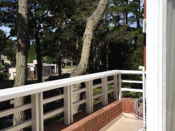 DEPARTAMENTO DE 4 AMBIENTES EN BARRIO CERRADO TERRAZAS AL GOLF