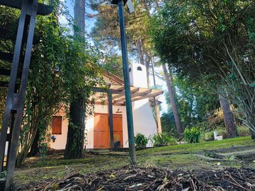 CASA DE 4 DOMITORIOS Y 2 BAÑOS PINAMAR PERMUTA