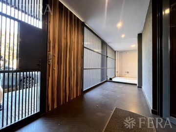 Venta de Departamento  3 ambientes con cochera en Wilde