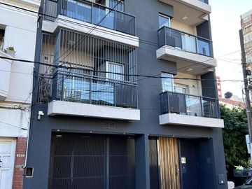 Venta de Departamento  3 ambientes con cochera en Wilde