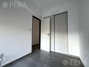 Venta de Departamento  3 ambientes con cochera en Wilde