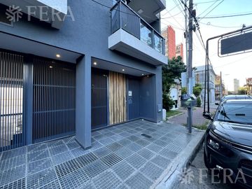 Venta de Departamento  3 ambientes con cochera en Wilde