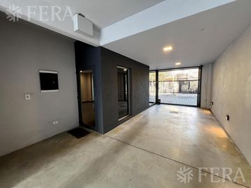 Venta de Departamento  3 ambientes con cochera en Wilde