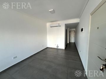 Venta de Departamento  3 ambientes con cochera en Wilde