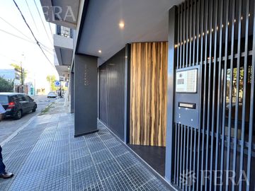 Venta de Departamento  3 ambientes con cochera en Wilde