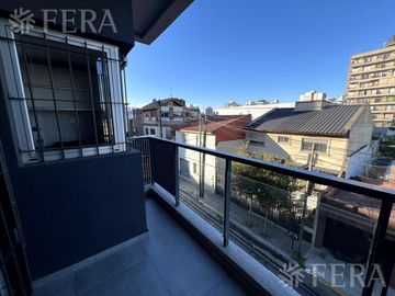Venta de Departamento  3 ambientes con cochera en Wilde