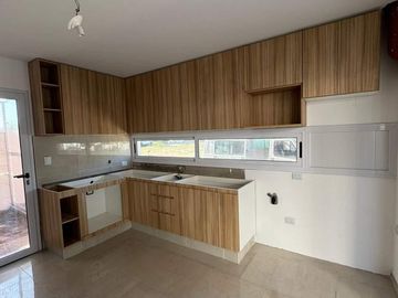 VENTA HERMOSOS DUPLEX DE 3 DORM - LOMAS DE MANANTIALES