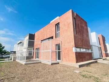 VENTA HERMOSOS DUPLEX DE 3 DORM - LOMAS DE MANANTIALES