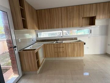 VENTA HERMOSOS DUPLEX DE 3 DORM - LOMAS DE MANANTIALES