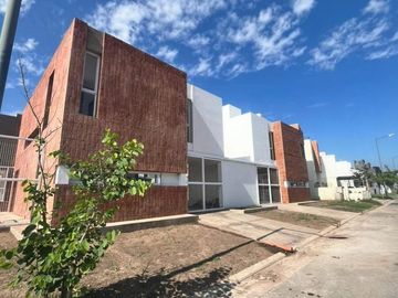 VENTA HERMOSOS DUPLEX DE 3 DORM - LOMAS DE MANANTIALES