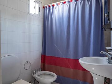 Casa a la venta en Hipolito Yrigoyen 1182 lujan centro