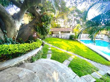 Casa Comercial en Lomas de Atzingo, Cuernavaca, Morelos CAEN-1098-Cc
