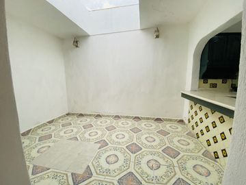 Casa Comercial en Lomas de Atzingo, Cuernavaca, Morelos CAEN-1098-Cc