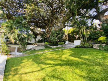 Casa Comercial en Lomas de Atzingo, Cuernavaca, Morelos CAEN-1098-Cc