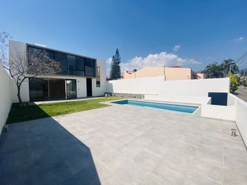 Casa en Fraccionamiento en Lomas de Tetela, Cuernavaca, Morelos CAEN-1097-Fr