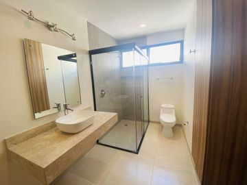 Casa en Fraccionamiento en Lomas de Tetela, Cuernavaca, Morelos CAEN-1097-Fr