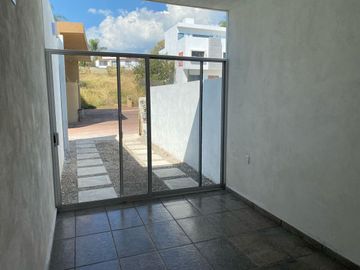 Casa en Fraccionamiento en Lomas de Ahuatlán, Cuernavaca, Morelos CAEN-1099-Fr