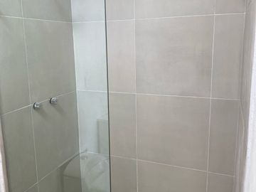Casa en Fraccionamiento en Lomas de Ahuatlán, Cuernavaca, Morelos CAEN-1099-Fr