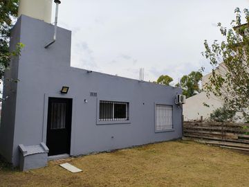 VENTA  - CASA EN EZEIZA-APTO CRÉDITO