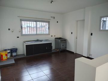 VENTA  - CASA EN EZEIZA-APTO CRÉDITO