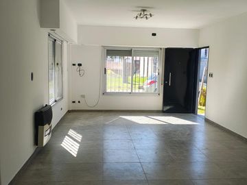 VENTA  - CASA EN EZEIZA-APTO CRÉDITO