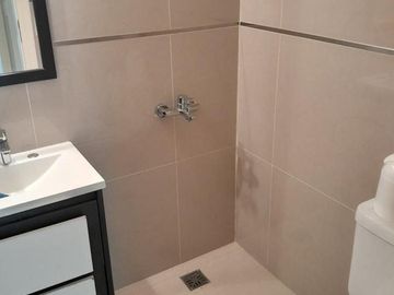 DEPARTAMENTO DE 2 DORMITORIOS Y 2 BAÑOS SALIDA DIRECTA AL MAR