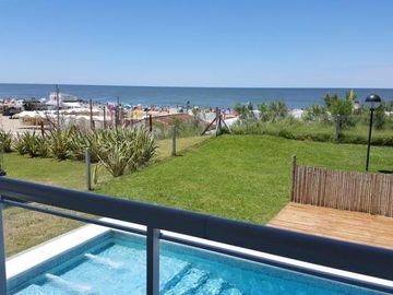 DEPARTAMENTO DE 2 DORMITORIOS Y 2 BAÑOS SALIDA DIRECTA AL MAR