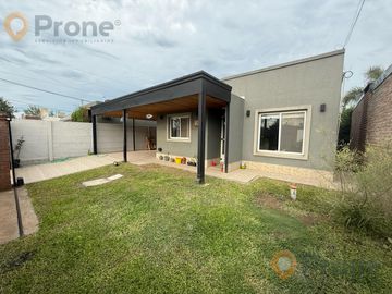VENTA CASA 2 DORMITORIOS Y PILETA EN TDS3 ROLDAN