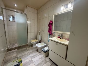 VENTA CASA 2 DORMITORIOS Y PILETA EN TDS3 ROLDAN