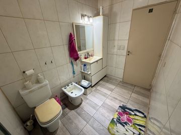 VENTA CASA 2 DORMITORIOS Y PILETA EN TDS3 ROLDAN