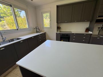 VENDE, CASA, COUNTRY LOS OMBUES A ESTRENAR, HUDSON