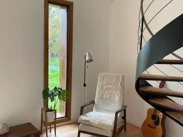 INGENIERO MASCHWITZ-  MODERNA CASA  c/ DISEÑO - A ESTRENAR- UNICO ENTORNO A ORILLAS DEL ARROYO
