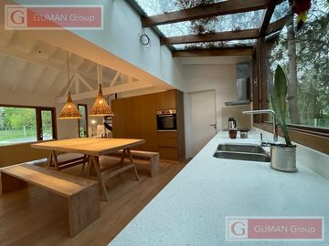 INGENIERO MASCHWITZ-  MODERNA CASA  c/ DISEÑO - A ESTRENAR- UNICO ENTORNO A ORILLAS DEL ARROYO