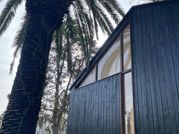 INGENIERO MASCHWITZ-  MODERNA CASA  c/ DISEÑO - A ESTRENAR- UNICO ENTORNO A ORILLAS DEL ARROYO